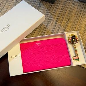 NEW Fossil wallet and key fob gift set.